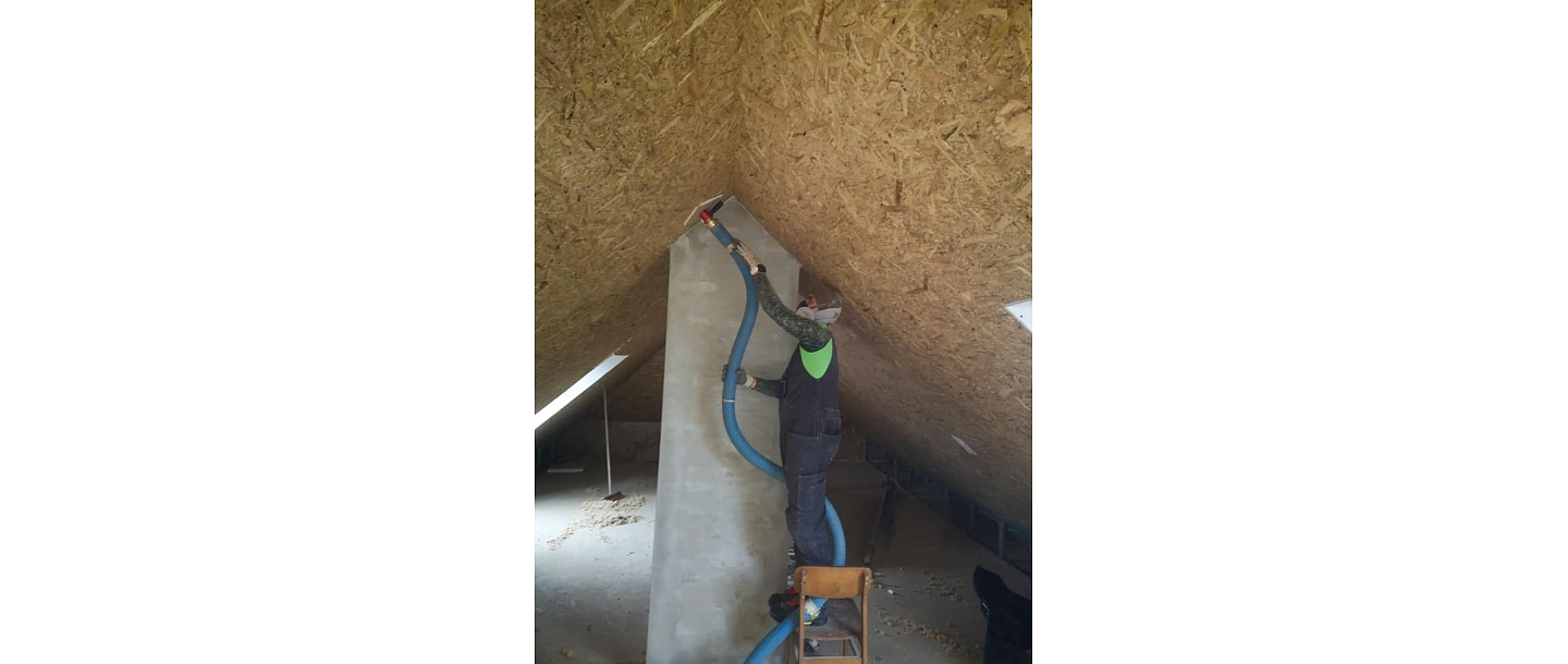 Insulation of roof slopes with Steico Zell fiber wool