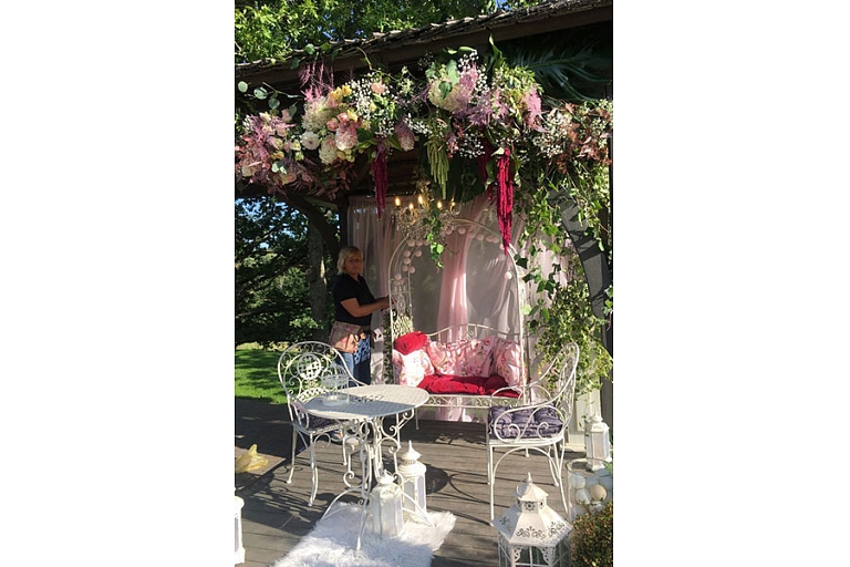Decoration of the place of celebration