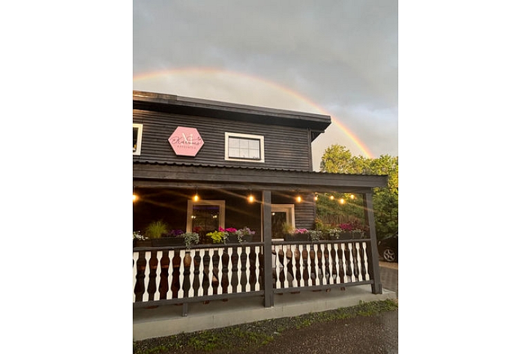 Treat - M, Ltd. cafe