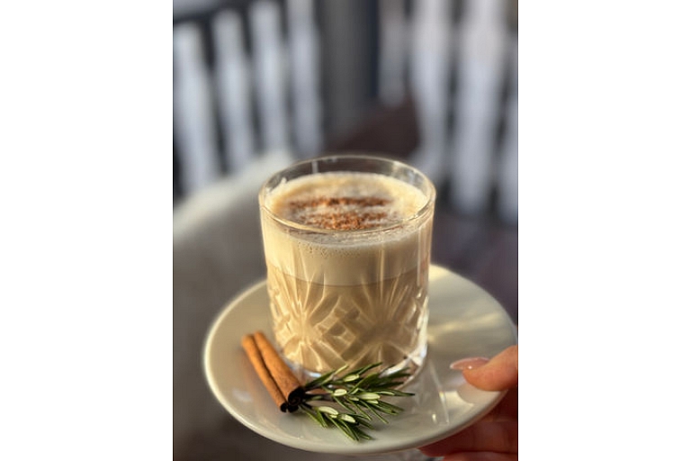 Treat - M, Ltd. cafe