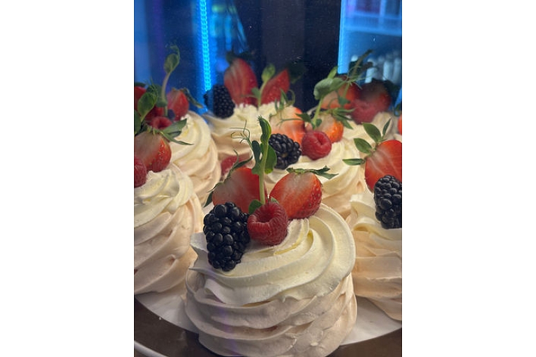 Treat - M, Ltd. cafe