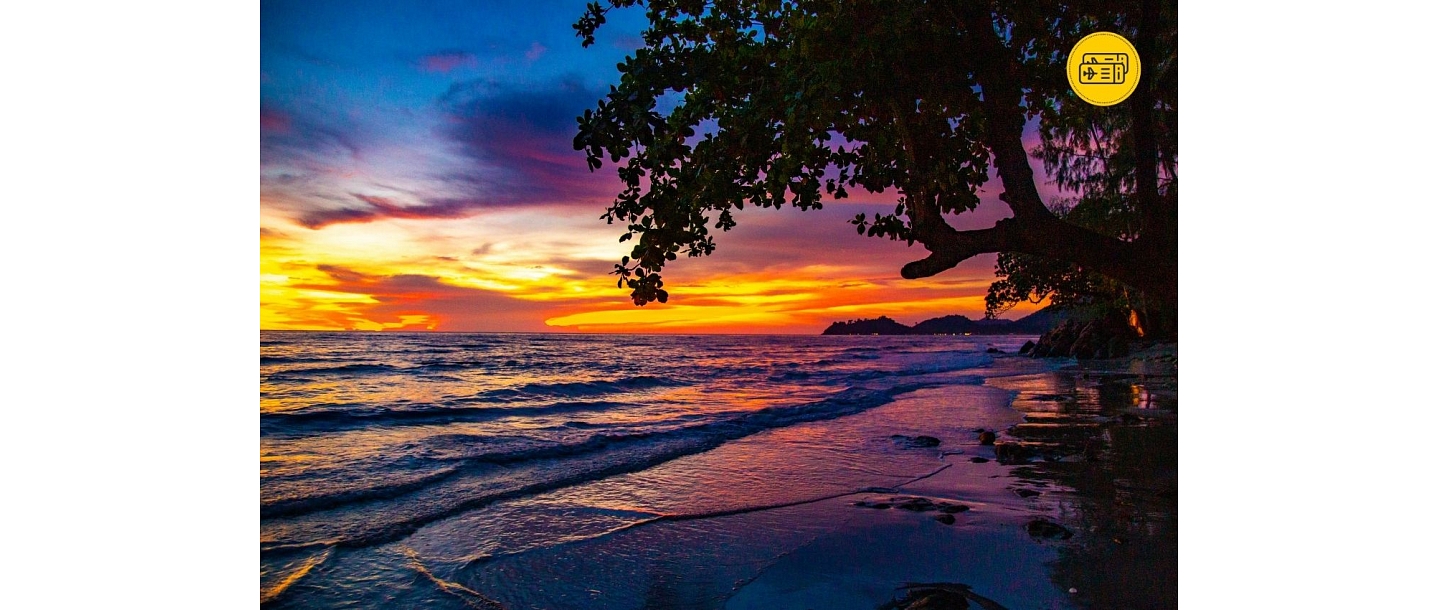 Klong Prao Beach, which offers a peaceful atmosphere, an ideal place for sunbathing and water sports activities. This beach is a haven for them, who seeks peace.