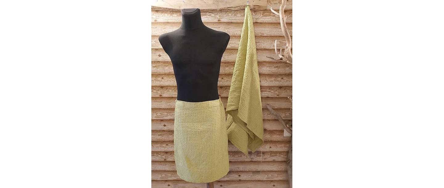 Set of waffle skirts for men and a towel
