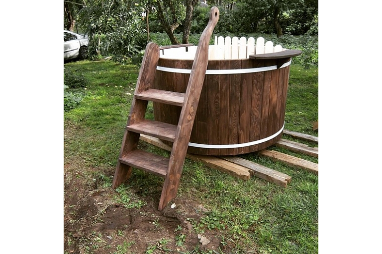 Tub