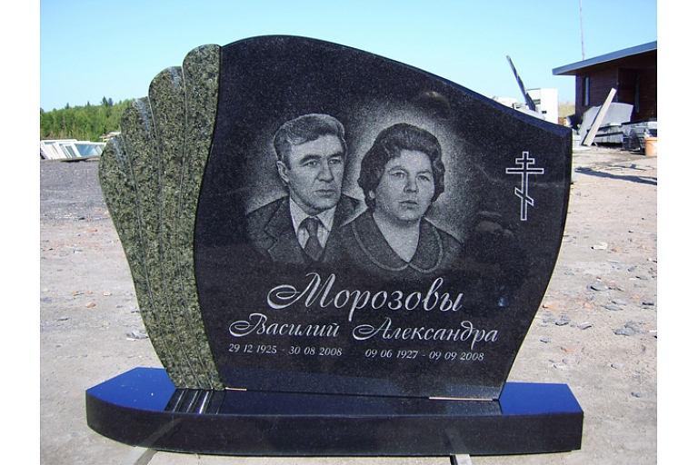 Granite monuments. Production of stone enclosures and benches