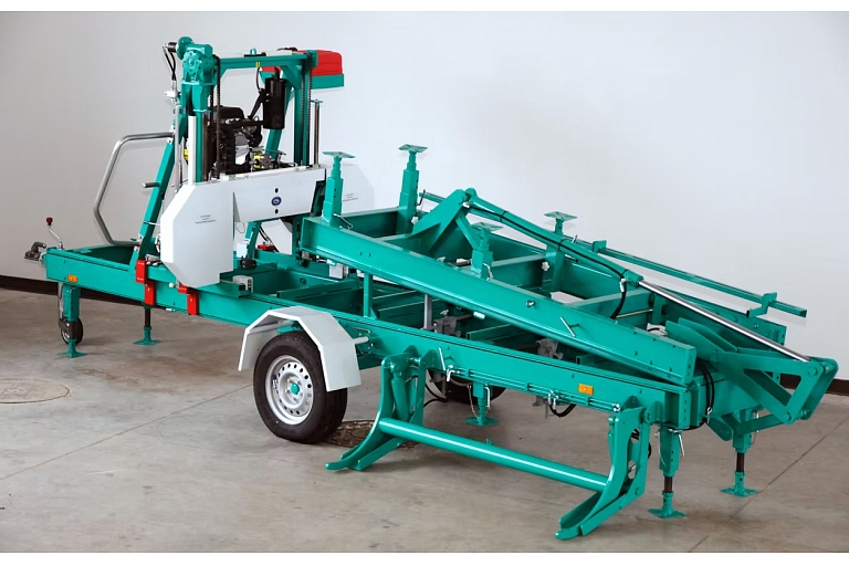 Compact woodworking machine for transportation