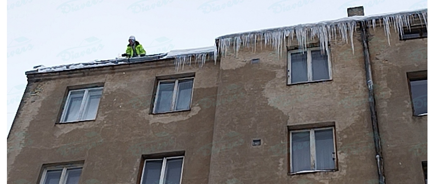 Icicle breaking