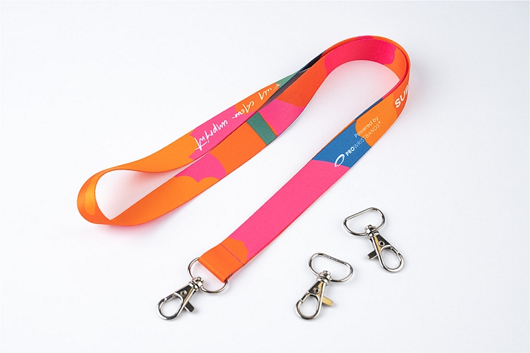 Neck ribbons