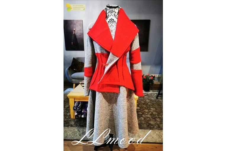 Красный шерстяной костюм Llmood