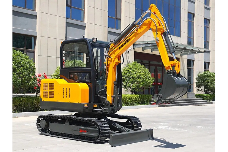 Мини-экскаватор LT1040