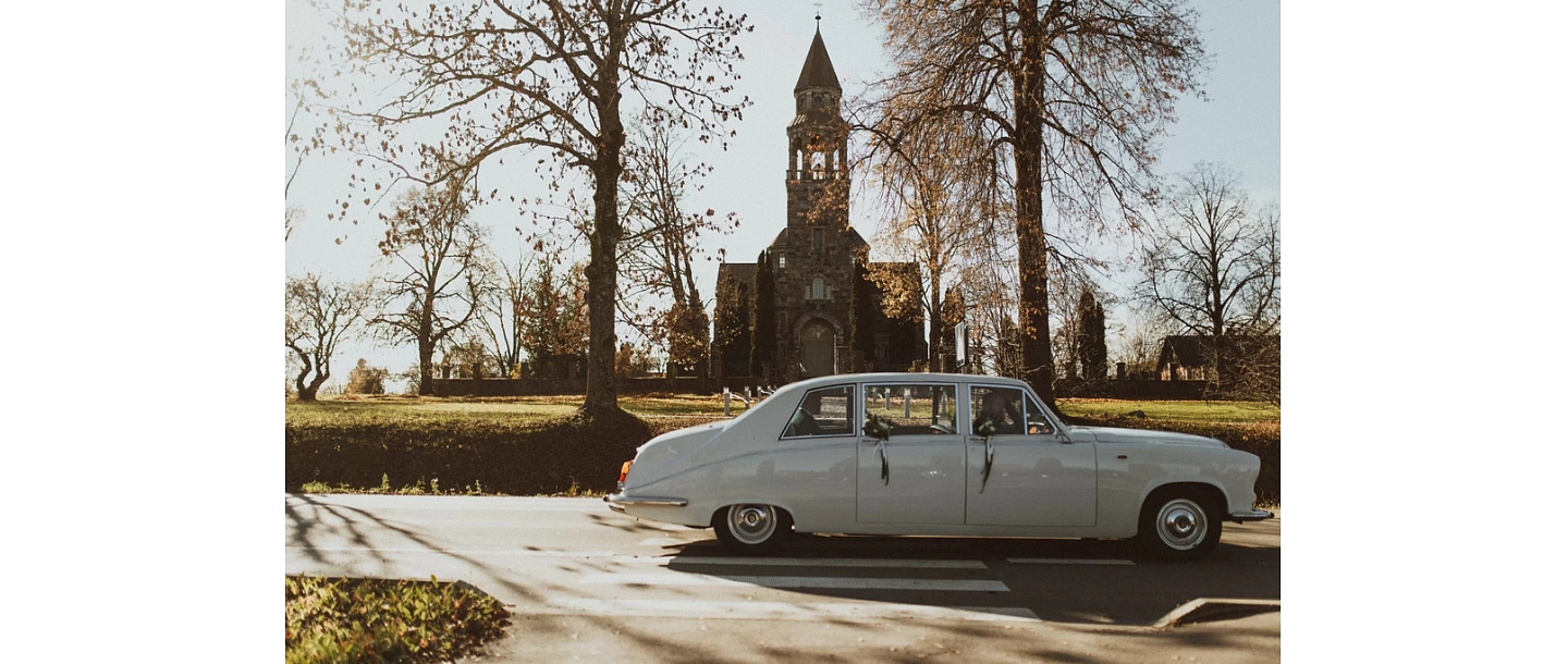 Wedding car rental
