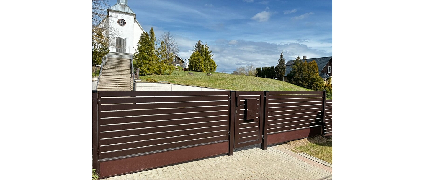 Entrance gates