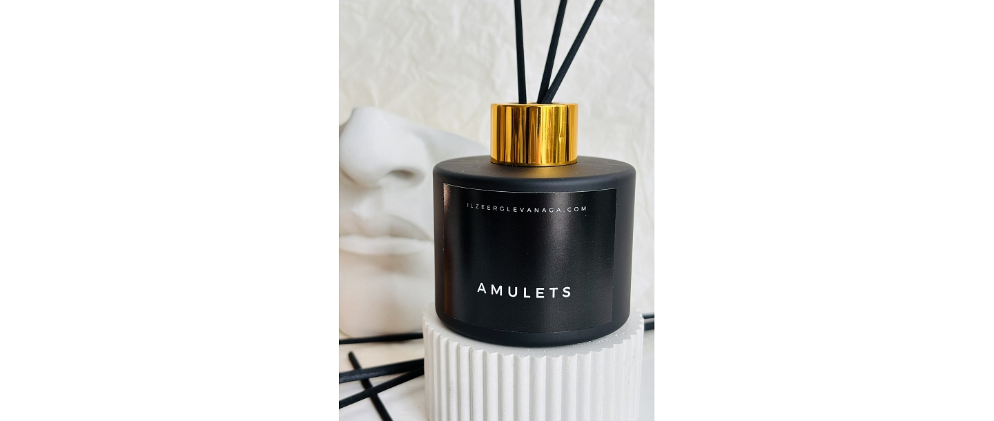 Mājas aromāts ar kociņiem