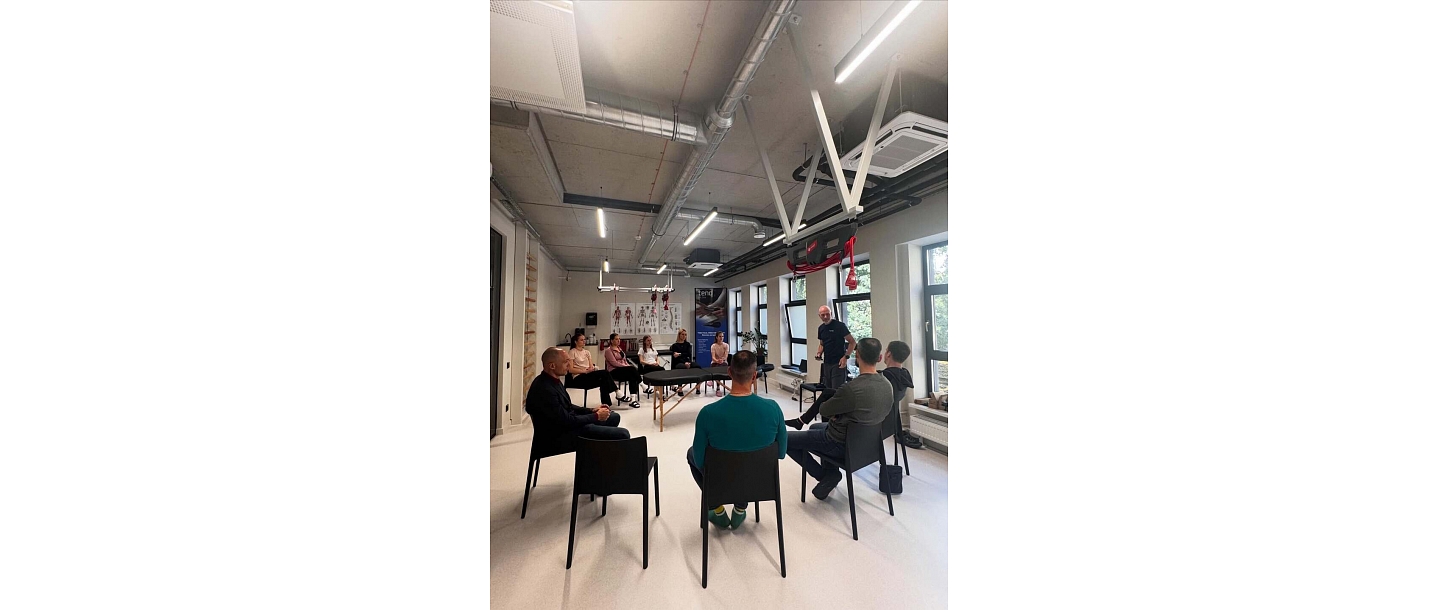 Занятия, что помогает улучшить подвижность тела и укрепить мышцы после травмы или болезни.