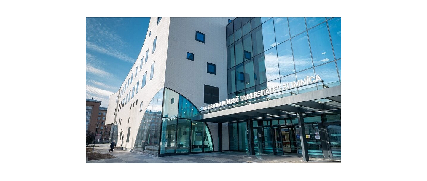 Pauls Stradiņš Clinical University Hospital – medical transport destination 🚐 5( car on the road)