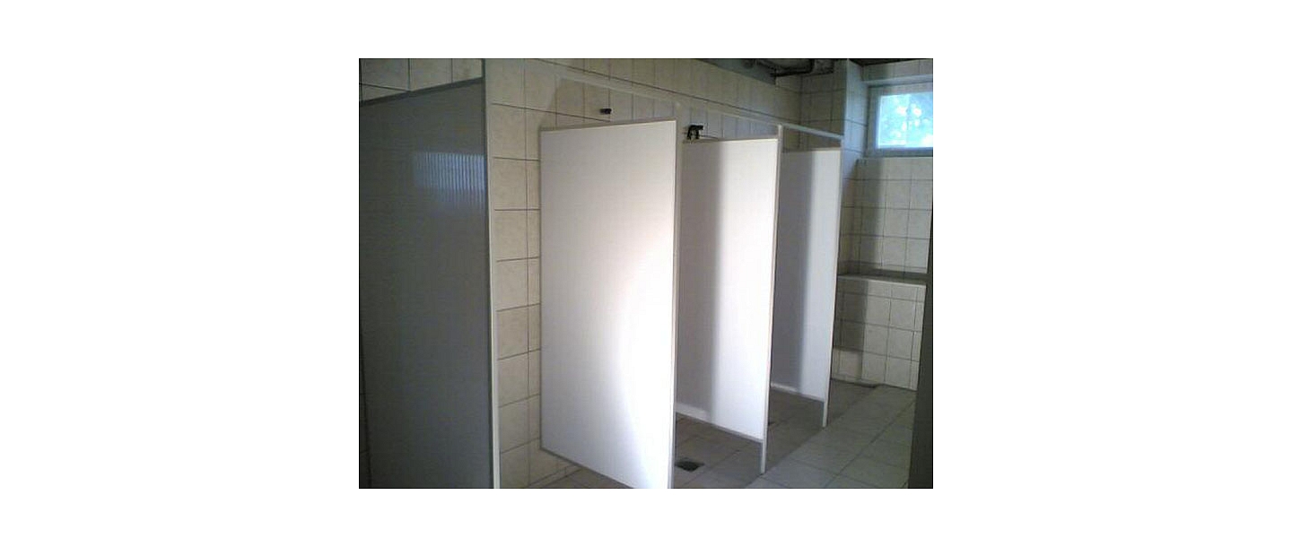 Shower partitions