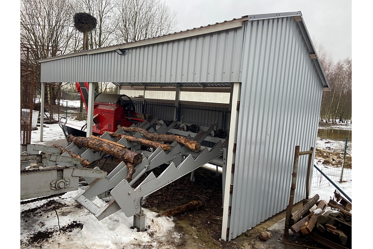 Metal canopy
