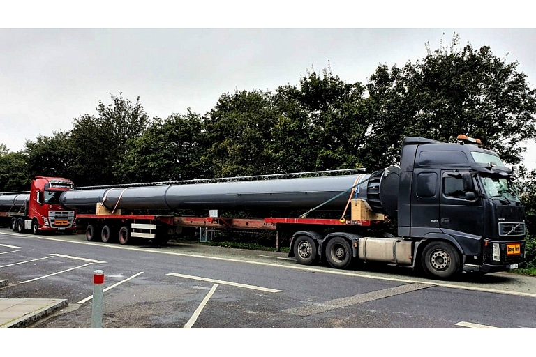 Oversized cargo transportation