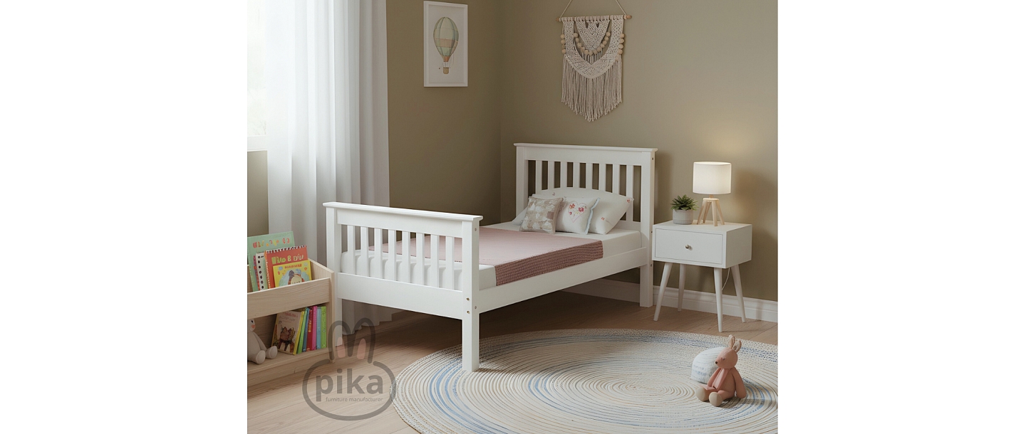 Classic children&amp;#39;s bed white