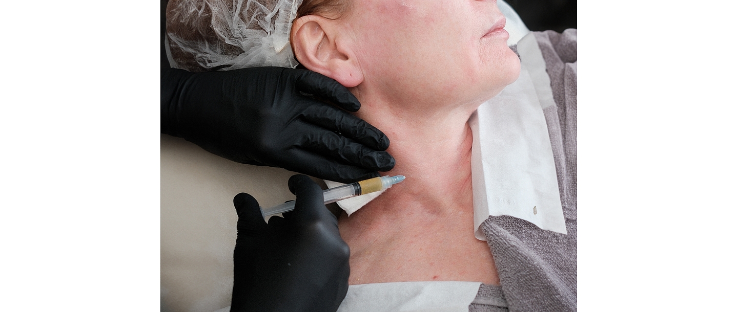 Targeted aesthetic procedure for the neck area, which helps improve skin texture, tone and general appearance. An individual approach to each patient guarantees a harmonious and balanced result.