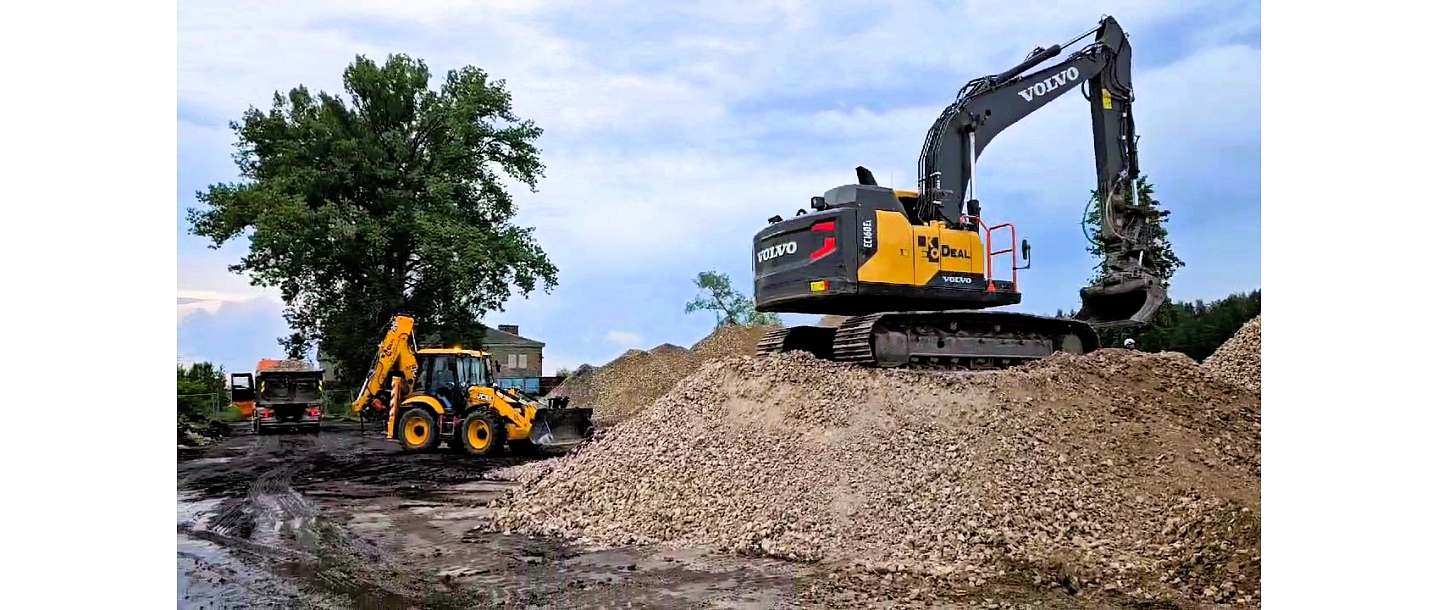 EkoDeal nodrošina būvgružu šķirošanu un pārstrādi, izmantojot jaudīgu tehniku un efektīvus risinājumus.