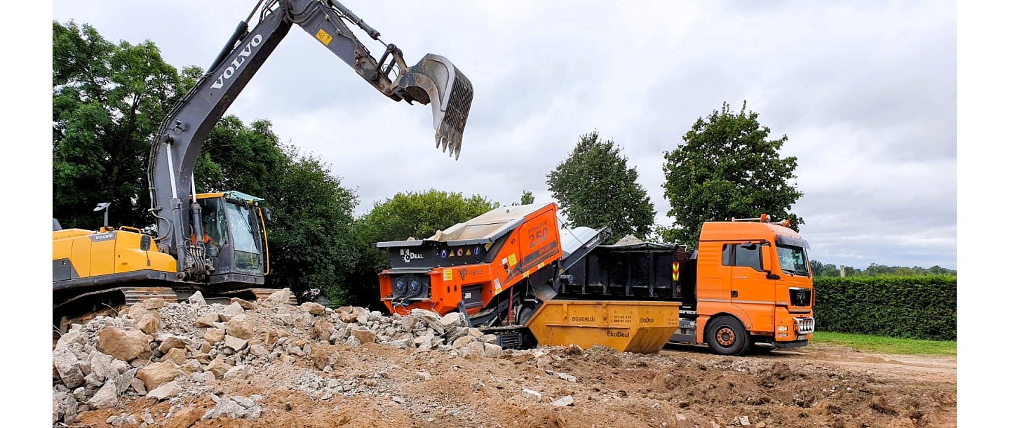 EkoDeal, building demolition, construction waste containers, construction machinery