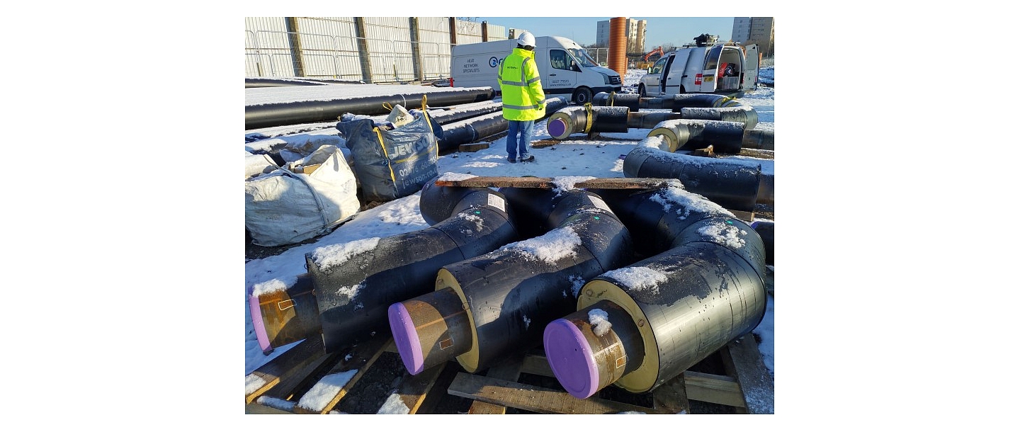 Industrially insulated pipelines, insulated pipeline production