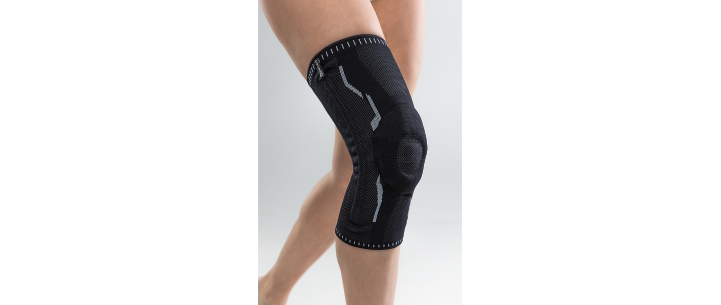 Orthosis for knee joint fixation