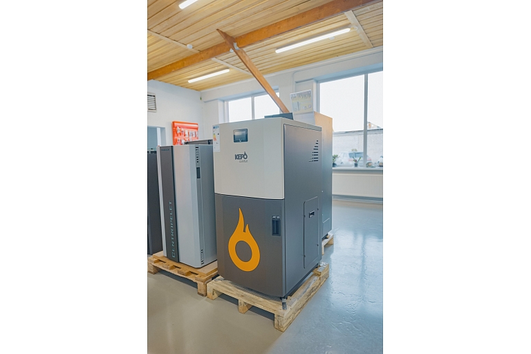 Pellet heating boilers