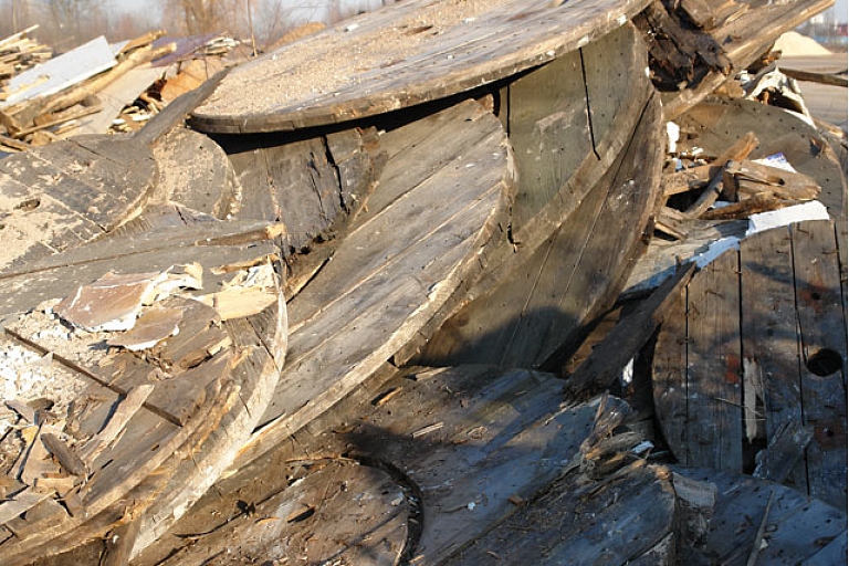 Cable reel recycling
