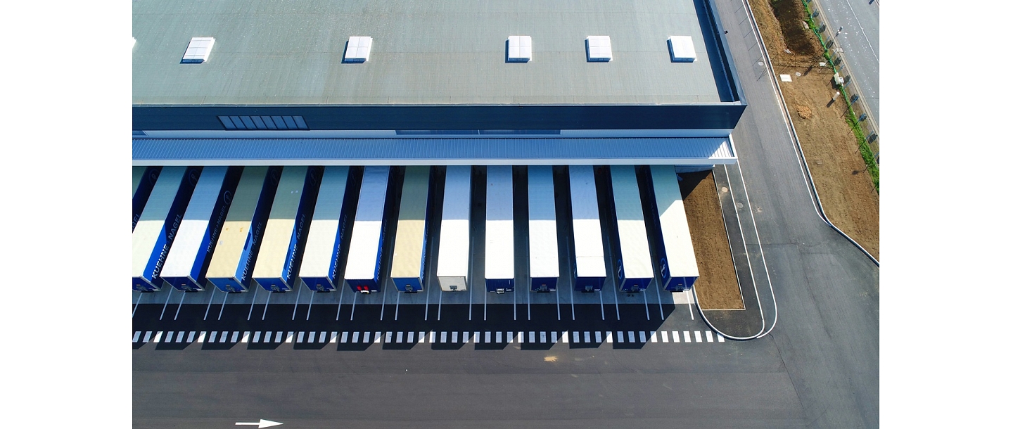 International cargo transportation