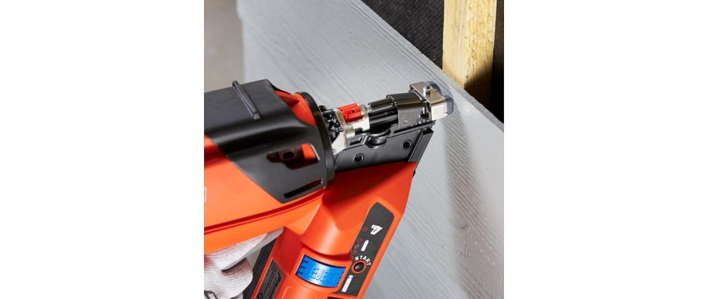 Paslode IM90Xi gas nailer