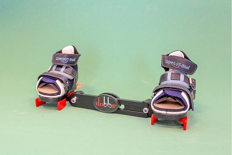Dennis Brown splints
