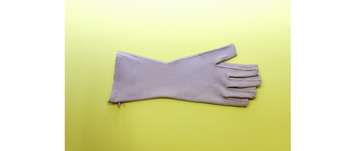 Компрессионная перчатка