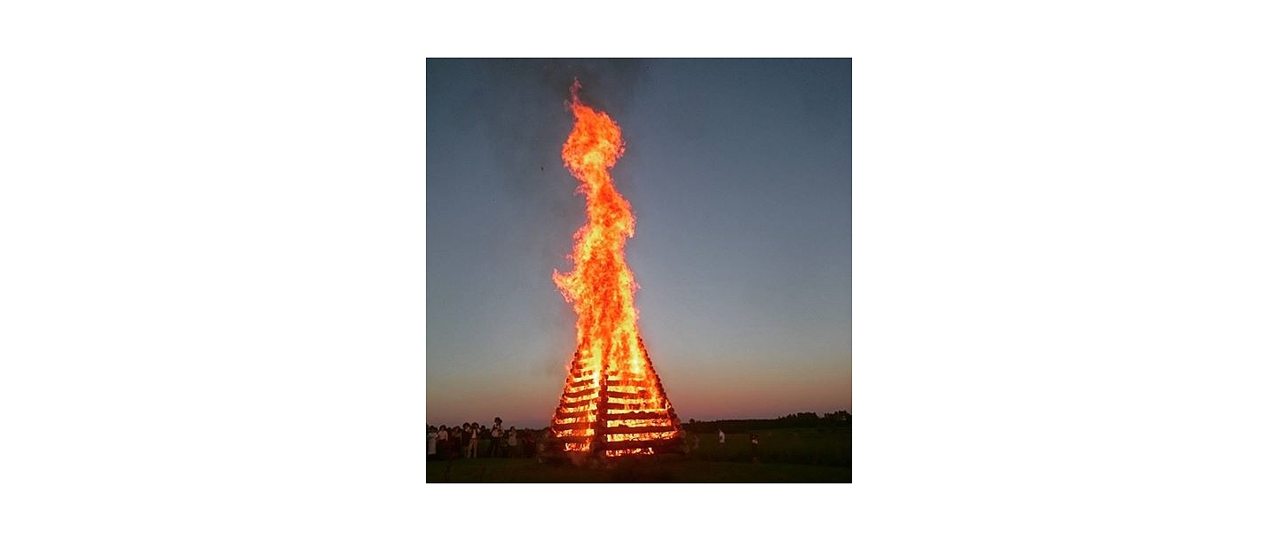 Līgo bonfire Metriena