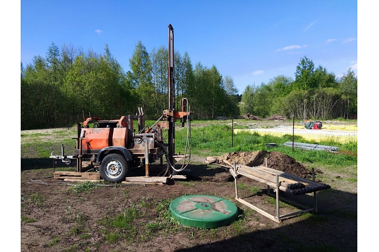 Drilling with small equipment