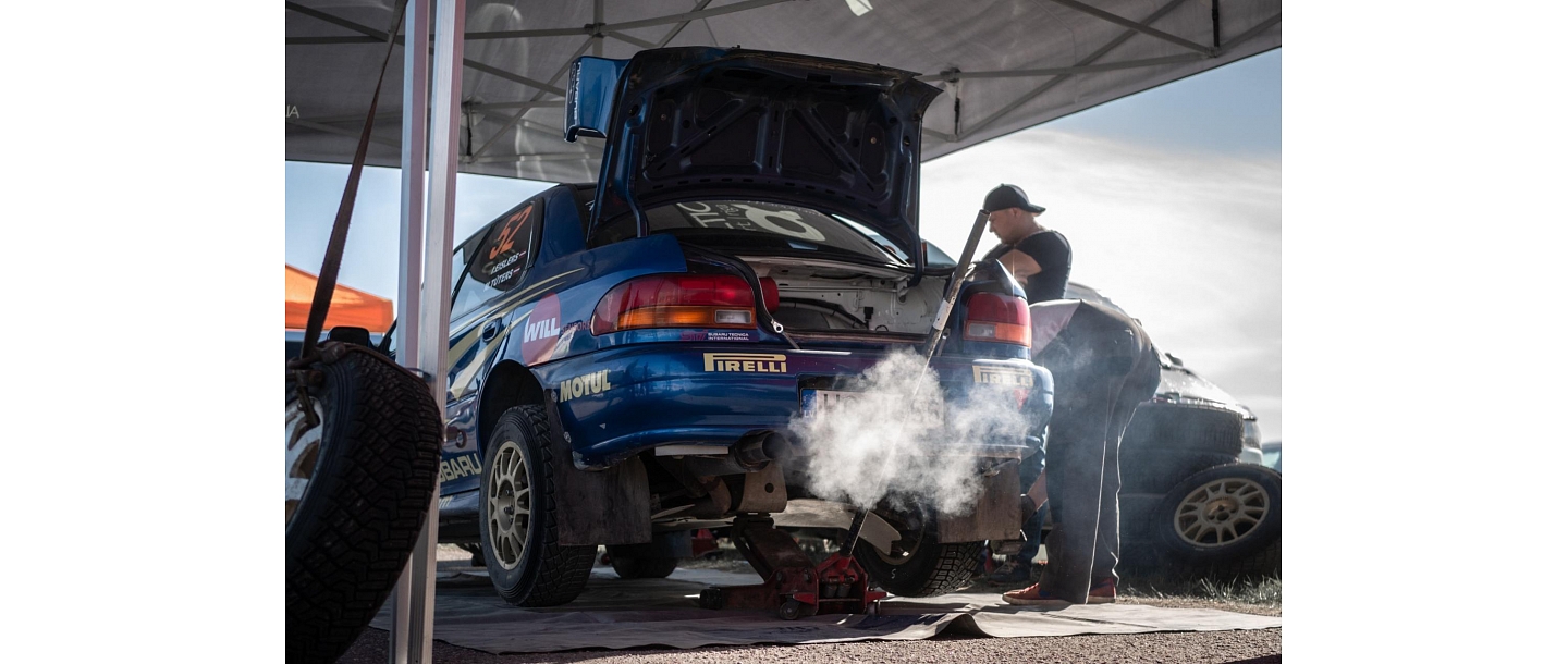 Auto roadside assistance