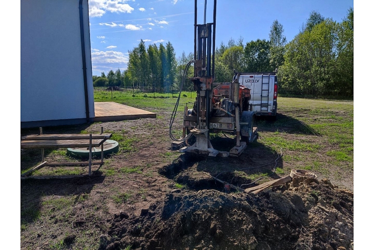 Well drilling