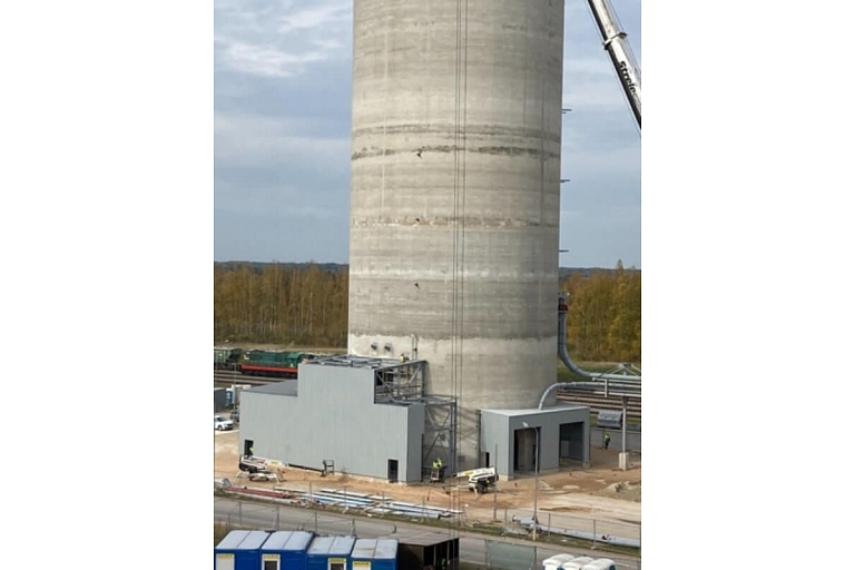 Five chamber silos