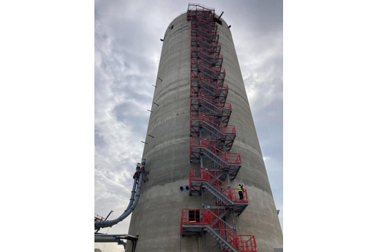 Multi-chamber silos
