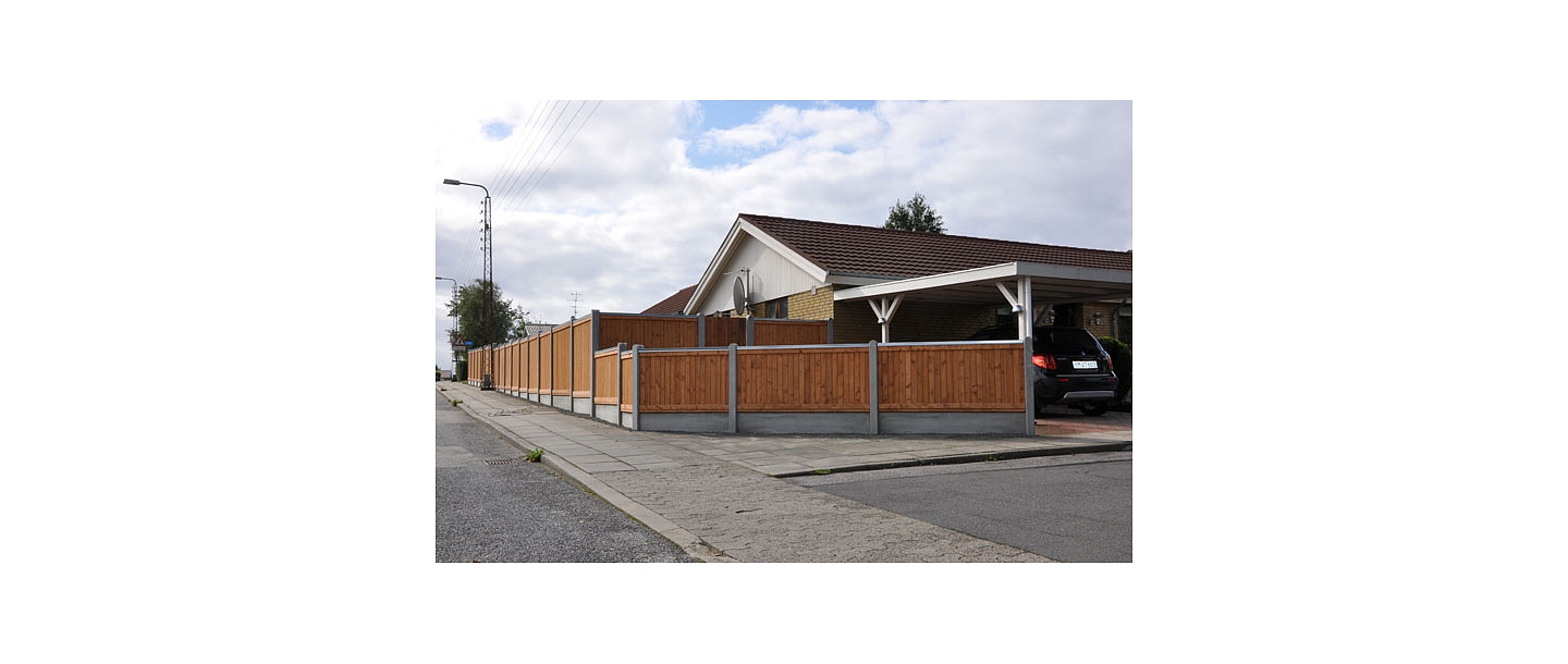 Various size and length fences