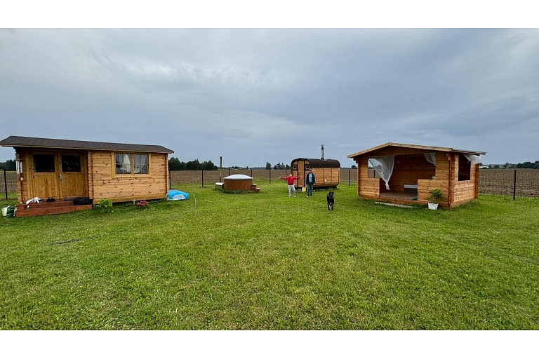 Spacious recreation area surrounded by nature