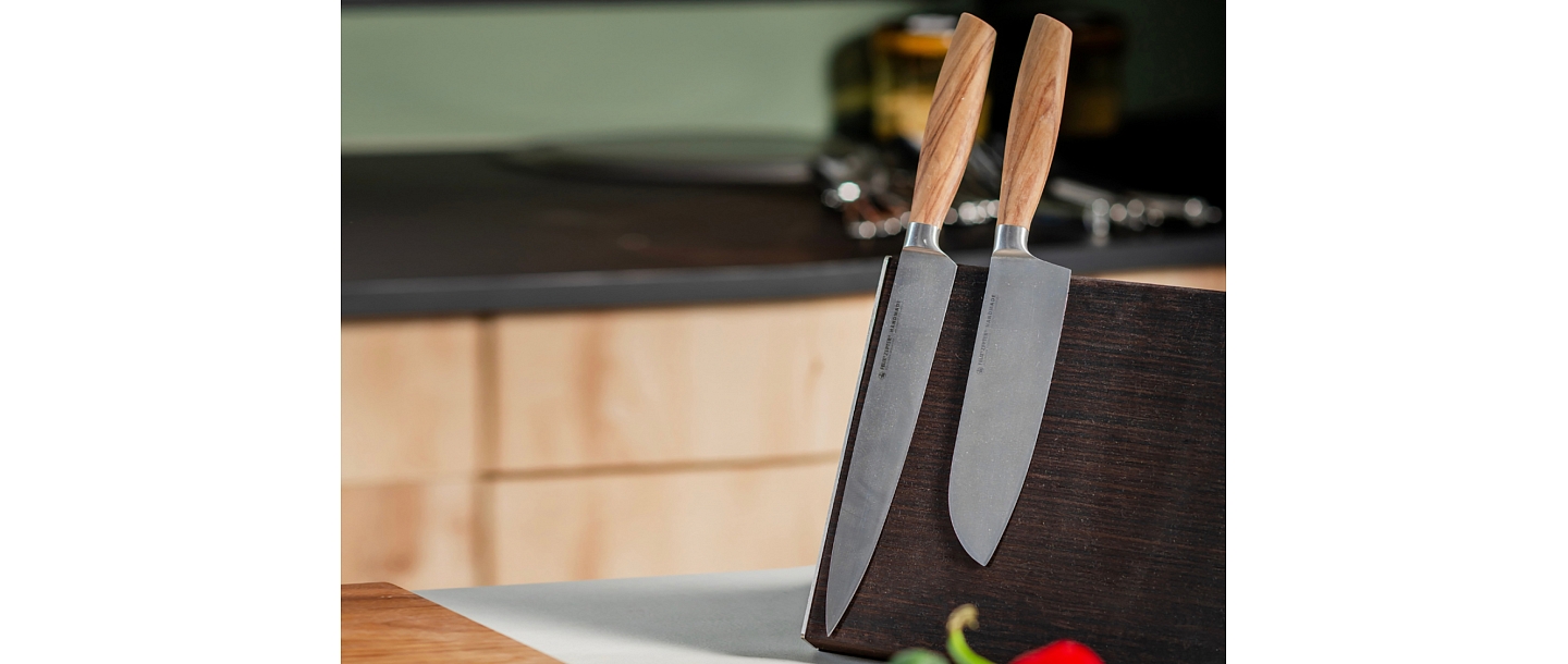 Professional knives with olive wood handles from Zepter