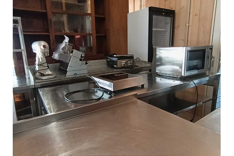 iekštelpu uzkopšanas darbi