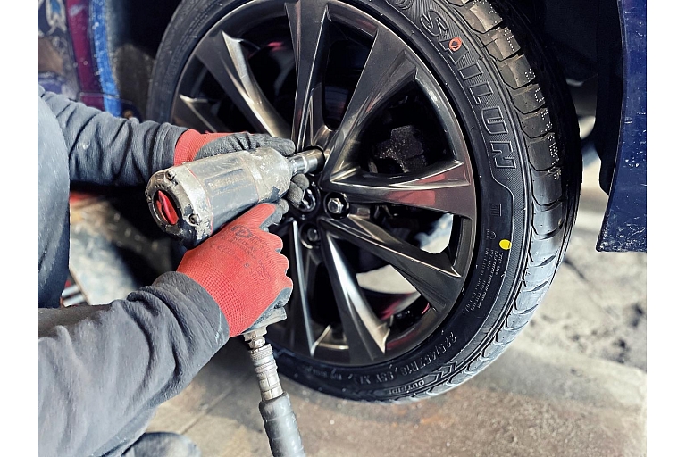 Tyre assembly, disc repair, tyre service.