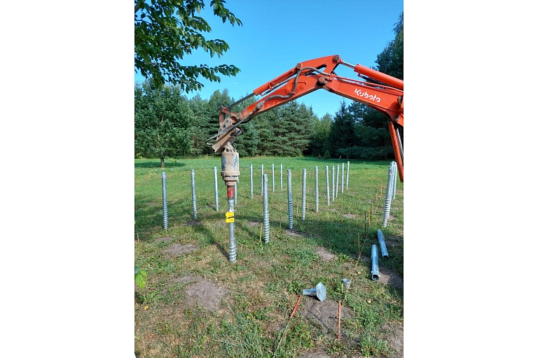 Screw piles