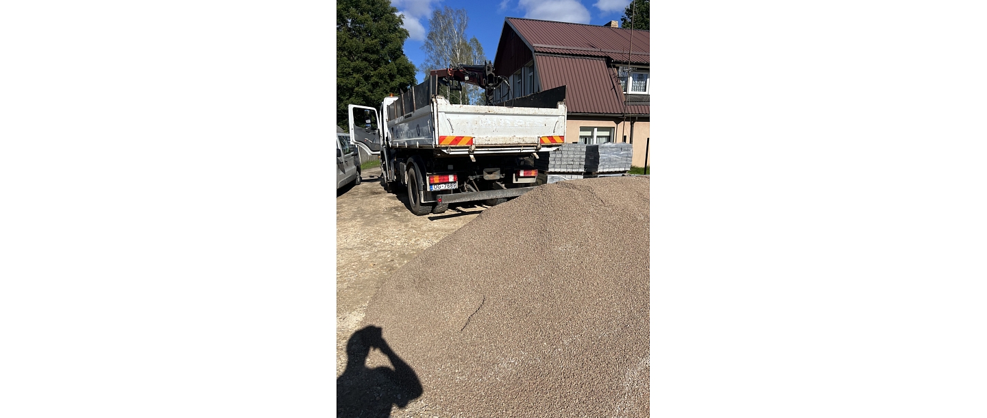 Bulk cargo delivery