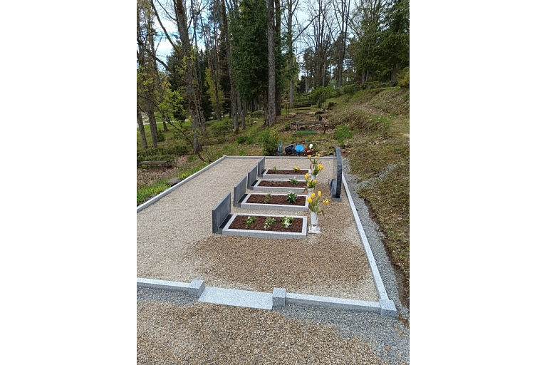 Installation of granite tombstones