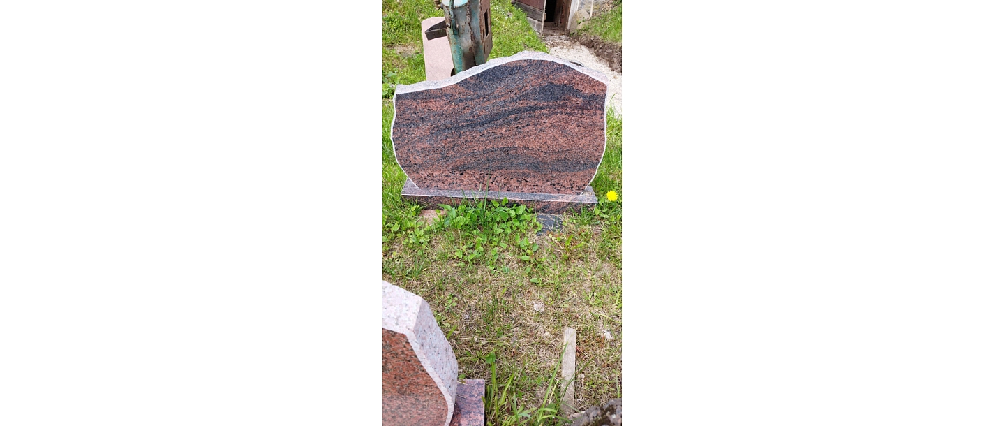 Making a red granite tombstone with a unique texture