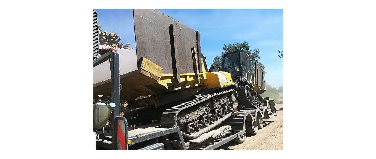 Forest machinery, trailer services